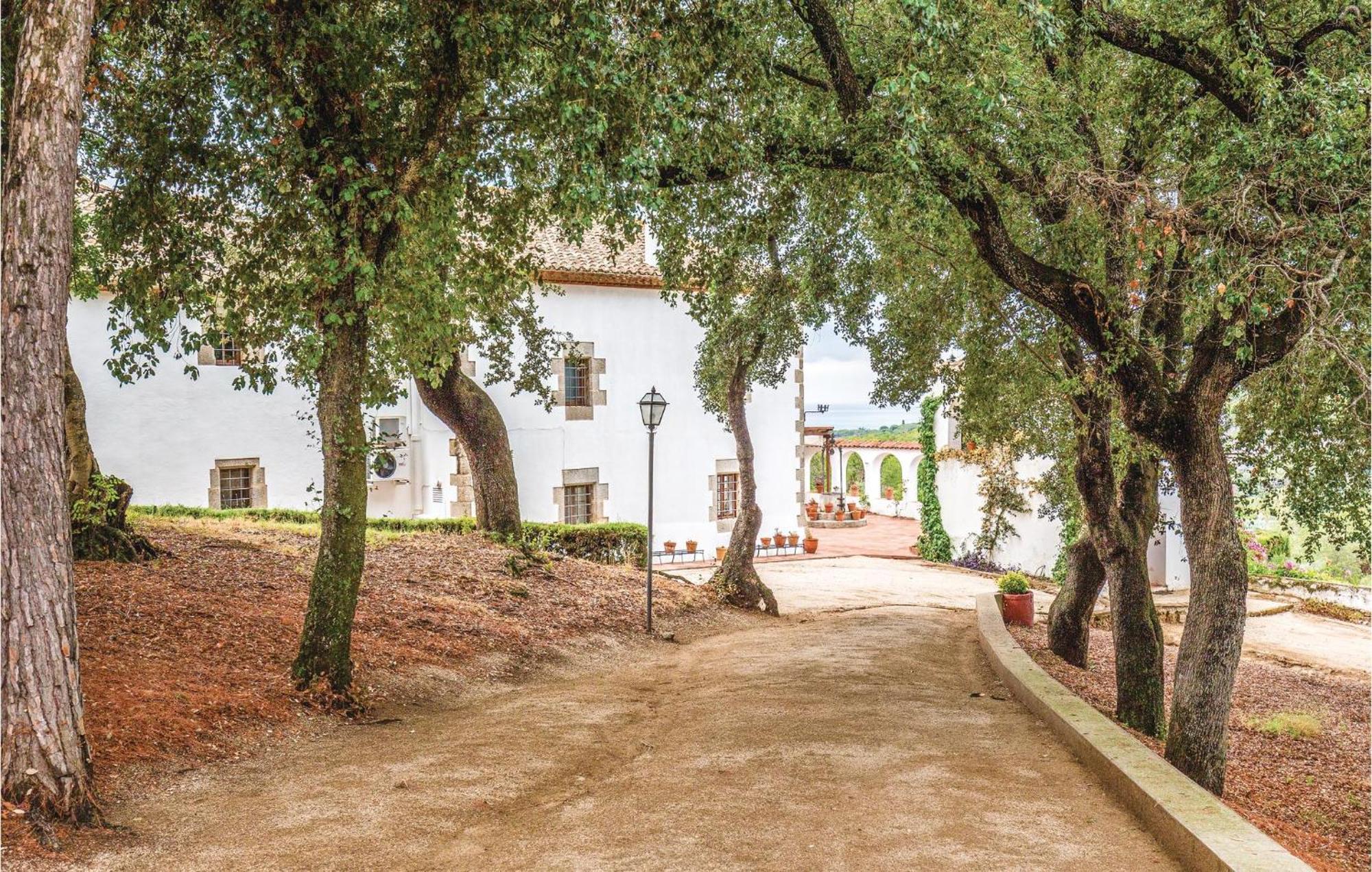 Nice Home In Arenys De Munt Exterior foto